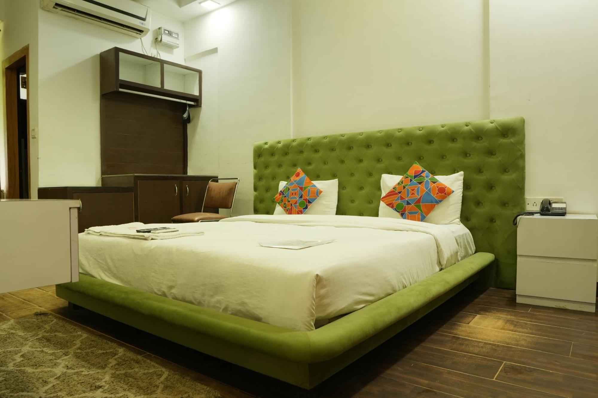 Hotel Elite Sector 45 I Gurgaon Central I Couple Friendly Exterior foto