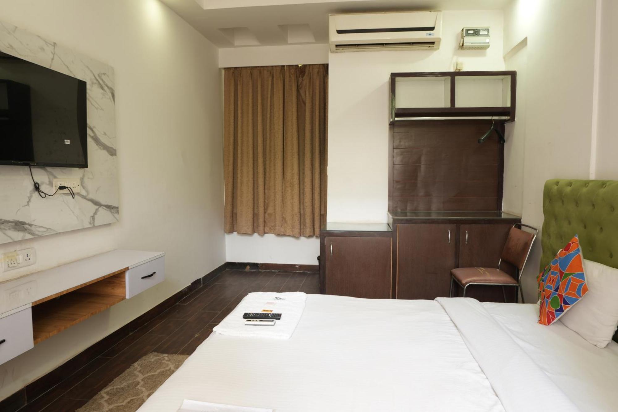 Hotel Elite Sector 45 I Gurgaon Central I Couple Friendly Exterior foto