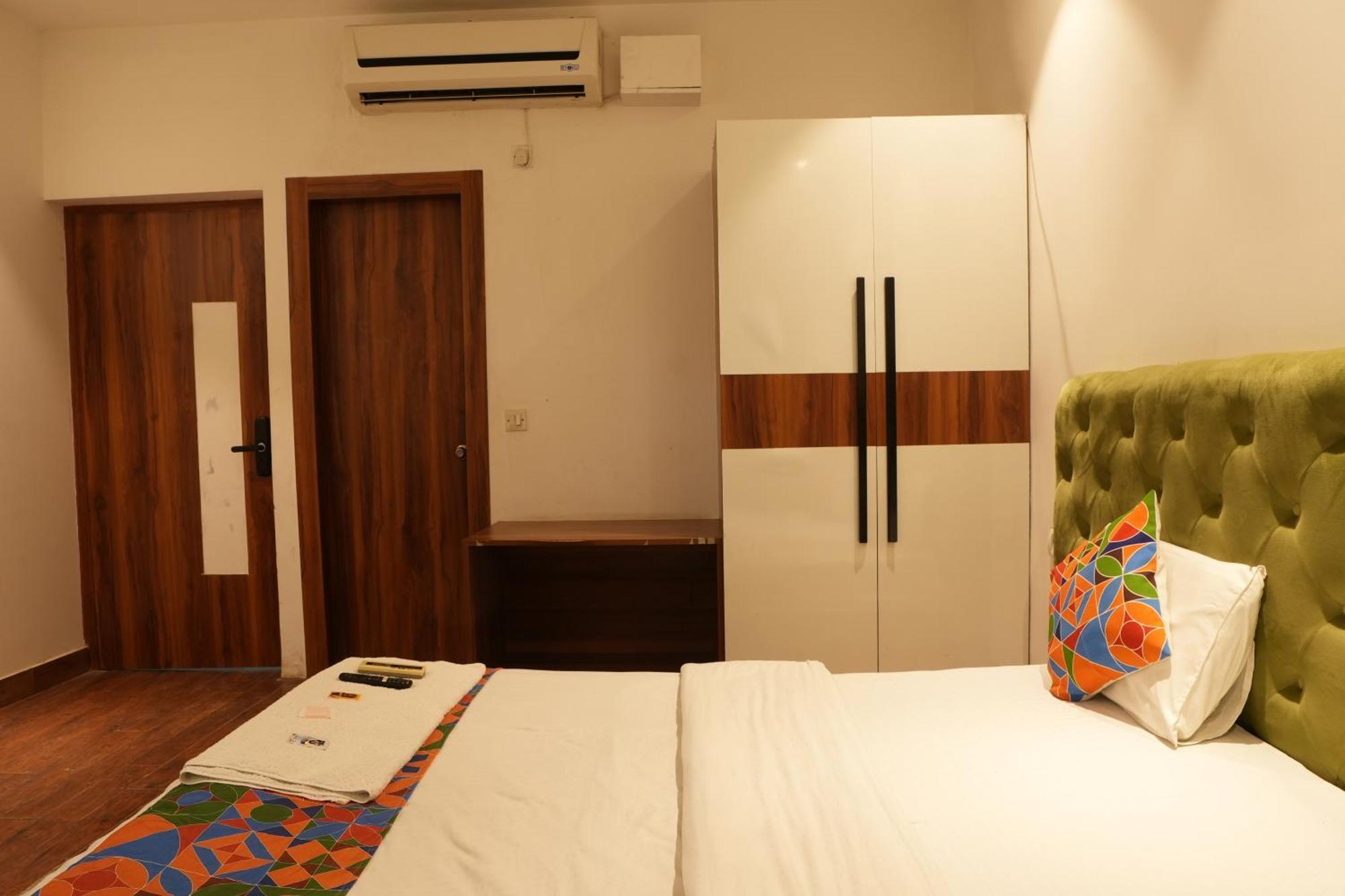 Hotel Elite Sector 45 I Gurgaon Central I Couple Friendly Exterior foto